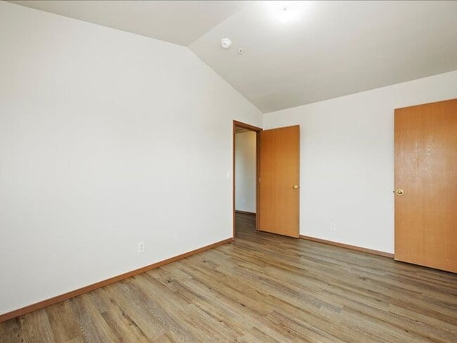 Foto del edificio - 6305 Chapel Hill Blvd