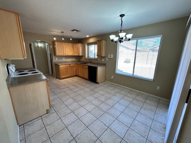 Foto del edificio - 3Bdm 2.5Ba Avondale Home with a Loft! *NO ...