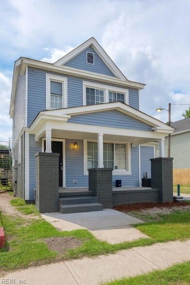 Building Photo - 1517 Summit Ave