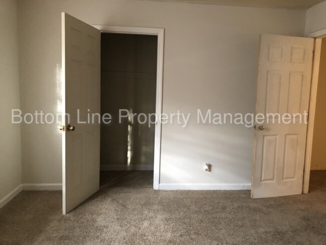 Foto del edificio - 2732 Old Steele Creek Rd