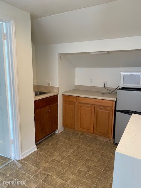 Foto del edificio - 1 br, 1 bath  - 419 Westover Ter