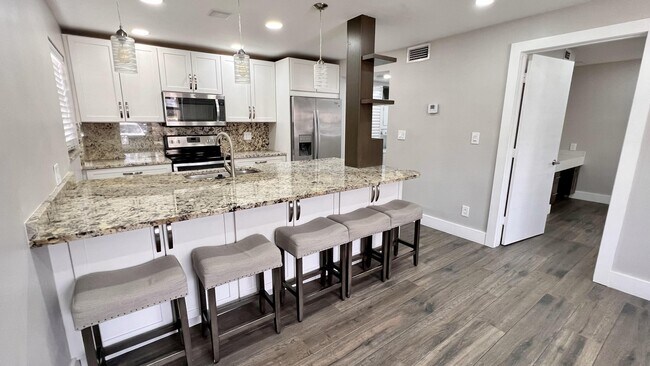 Foto del edificio - 9430 Boca Cove Cir