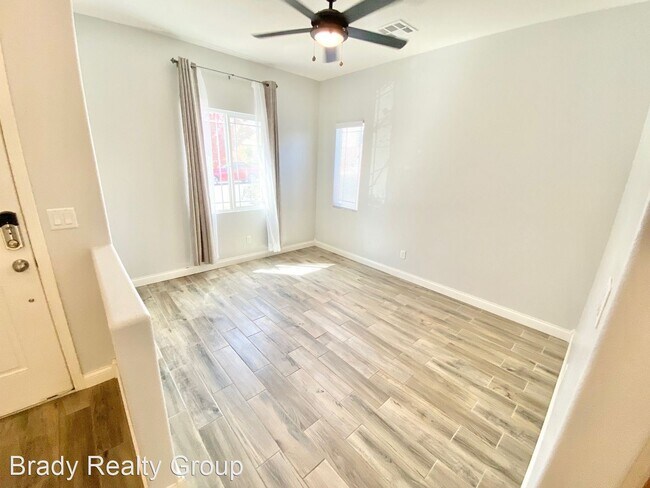 Foto del edificio - 3 br, 2.5 bath House - 10758 Wrigley Field...