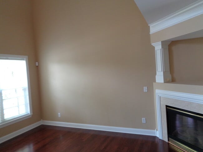 Building Photo - 12956 Deaton Hill Dr