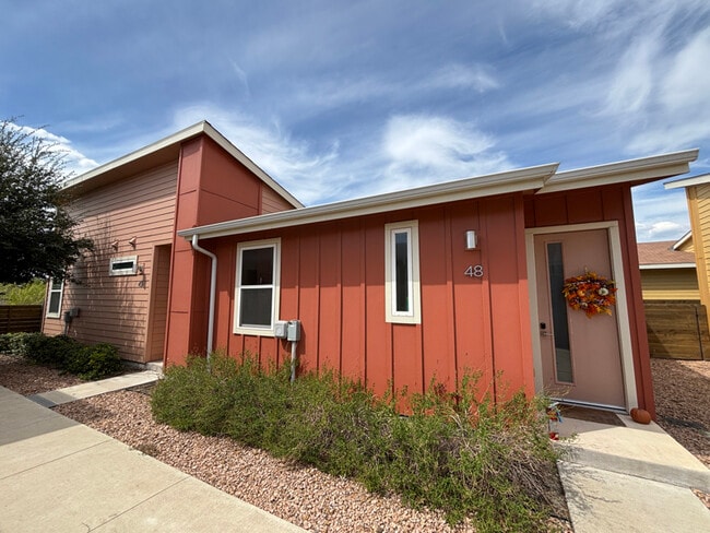 Building Photo - 151 Rikardson