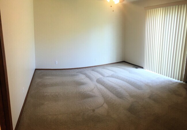 Building Photo - SINGLE FAMILY HOME IN THE LANDINGS (RPM#91)