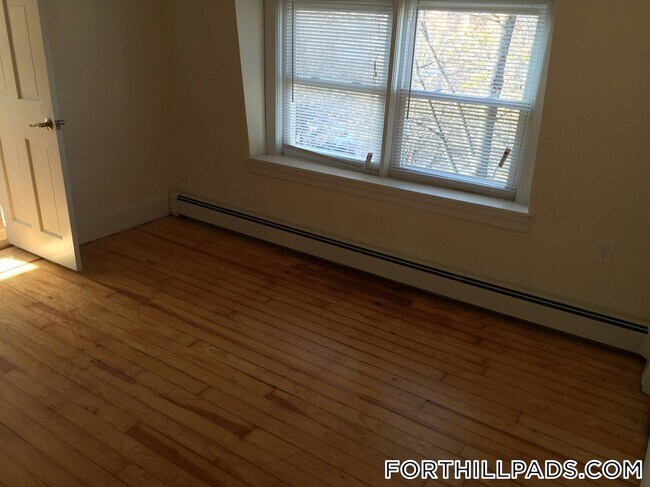 Building Photo - 42 Marcella St