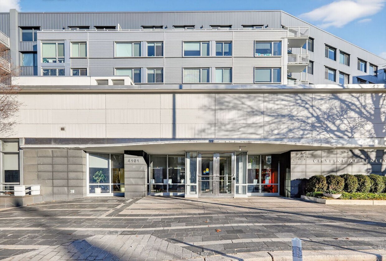 One Bed One Bath Condo in Tenleytown - One Bed One Bath Condo in Tenleytown