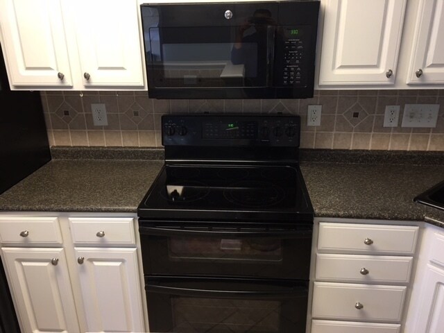 Foto del edificio - Lovely 3 Bedroom Townhome!