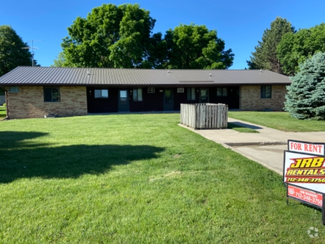 Building Photo - 108 Willow Creek Ln