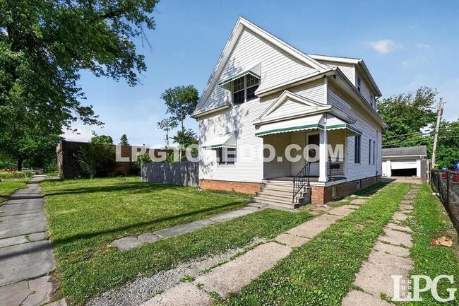 Building Photo - 3318 Stickney Ave