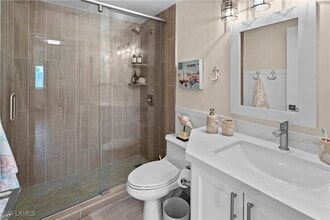 Building Photo - 240 Seaview Ct