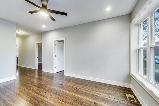 Foto del edificio - 4515 N Christiana Ave