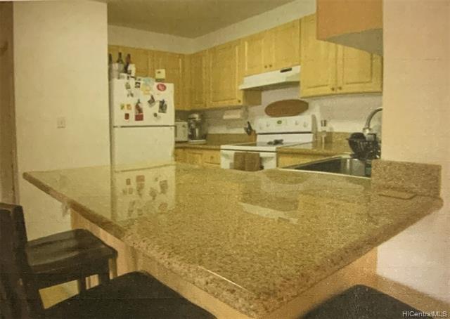 Building Photo - 1322 Lunalilo St