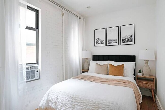 Building Photo - 1290-16 New Renovated 2 Bedrooms in UES
