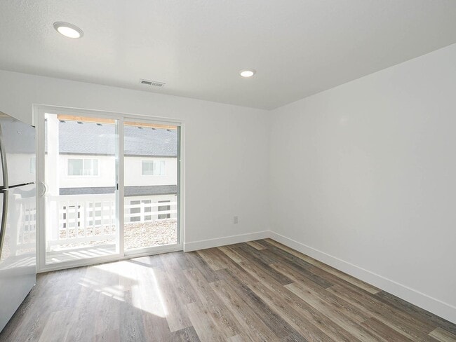 Building Photo - RES_VANDERBEEK_4702