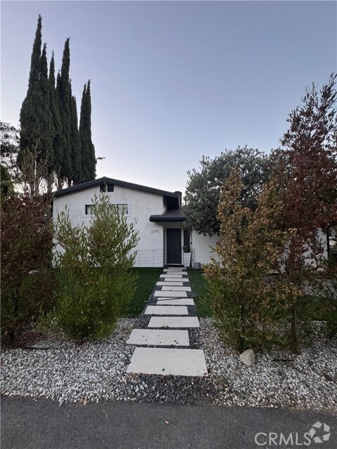 Building Photo - 23715 Valley View Rd