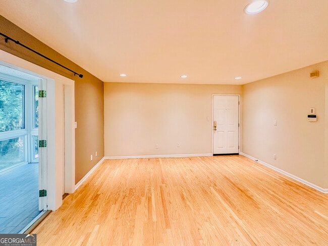 Building Photo - 1445 Monroe Dr NE
