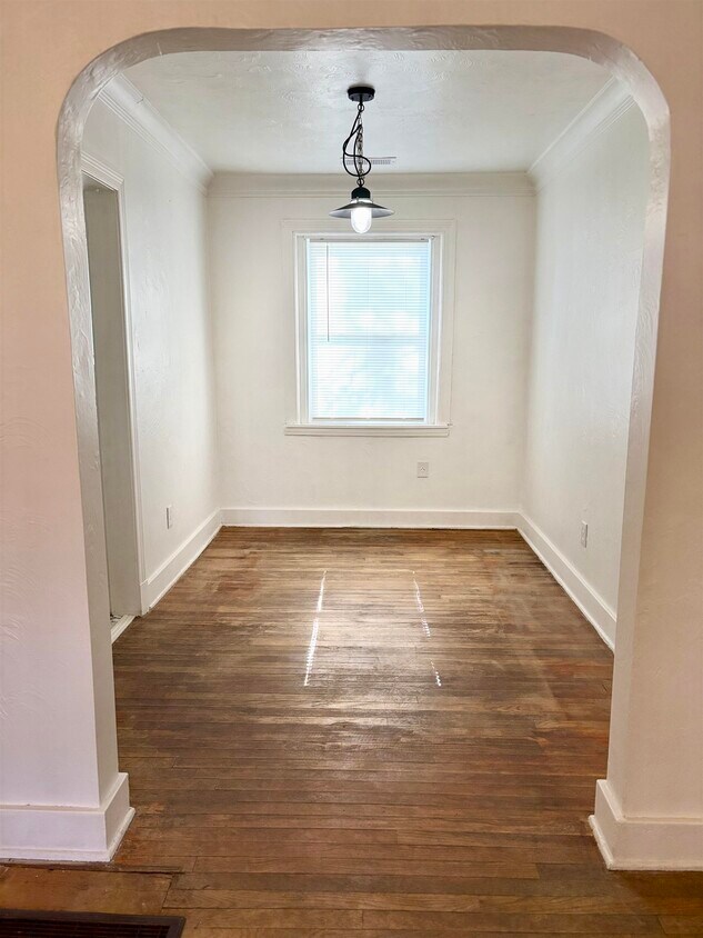 Foto del edificio - 827 E Mallory Ave