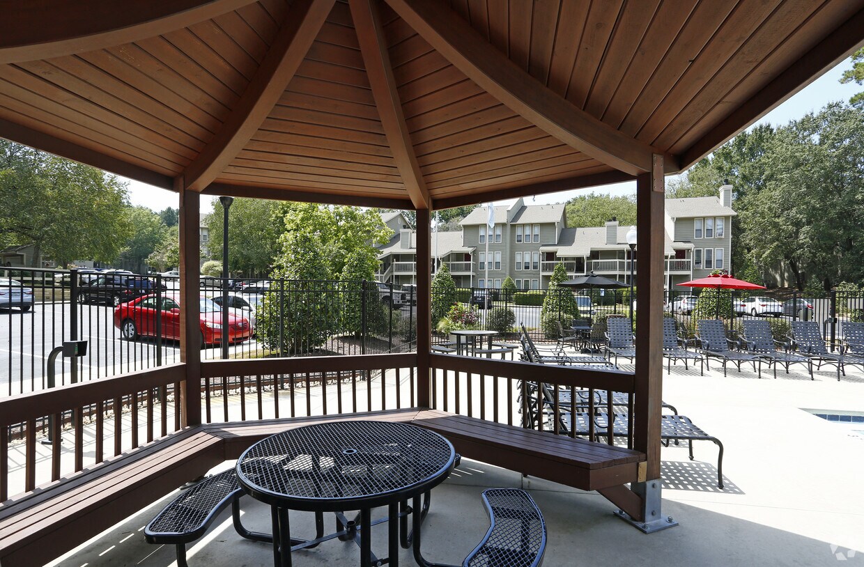 Shadowood Apartments in Chapel Hill, NC