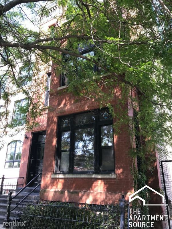 Building Photo - 1939 N Larrabee St