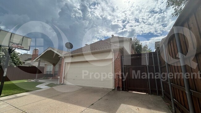 Foto del edificio - 3112 Chippenham Dr
