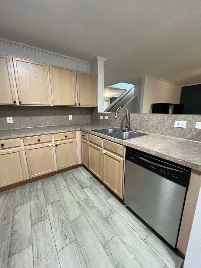 Building Photo - 21119 Brae Point Ct