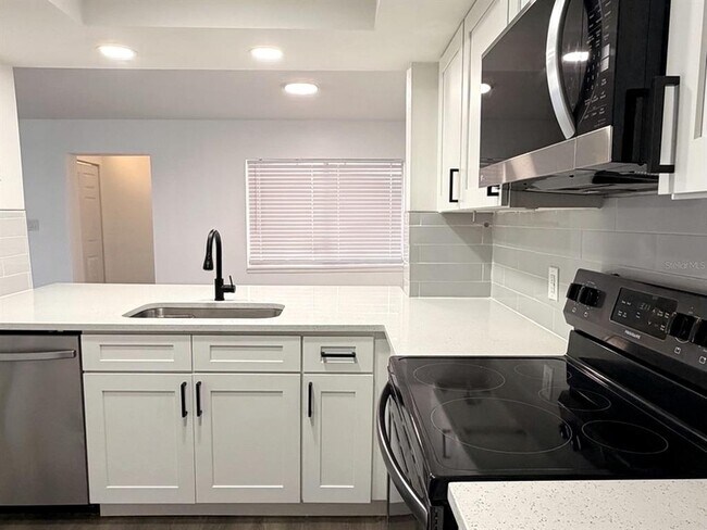 Building Photo - 2524 Citrus Club Ln