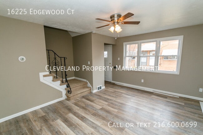 Foto del edificio - 16225 Edgewood Ct