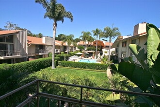 Building Photo - 645 Costa Del Mar