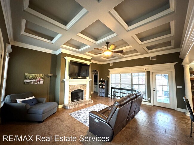 Building Photo - 4 br, 2.5 bath House - 304 Boulder