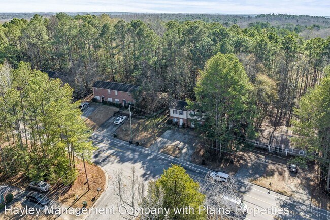 Building Photo - 2 br, 1.5 bath House - 520 E University Dr