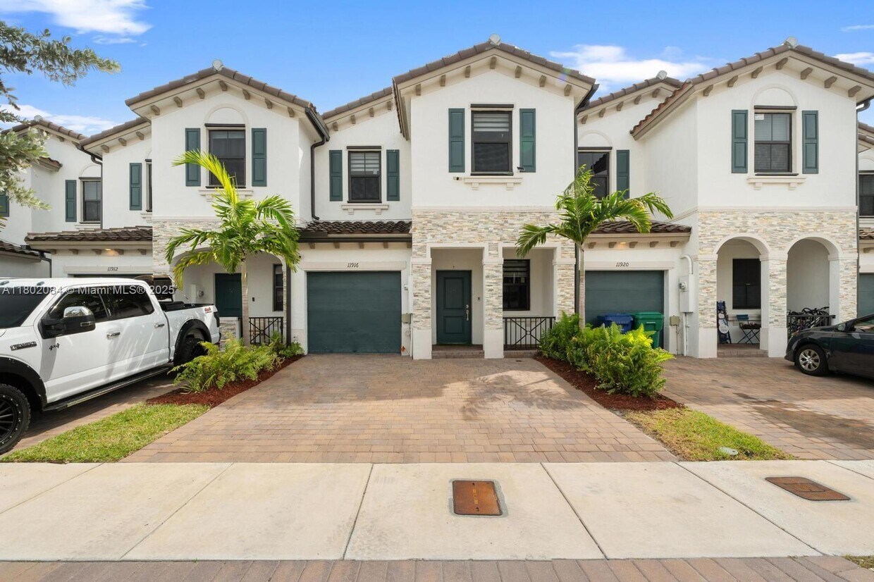 Primary Photo - 11916 SW 244 Ln