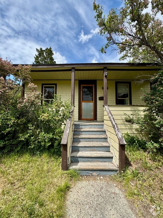 Building Photo - 1217 W Granite St