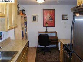Building Photo - 2291 Lakeview Cir