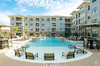 Beacon at Buffalo Pointe photo'