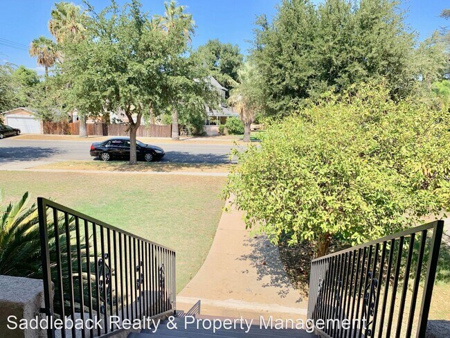 Foto del edificio - 1209 E Grand Blvd