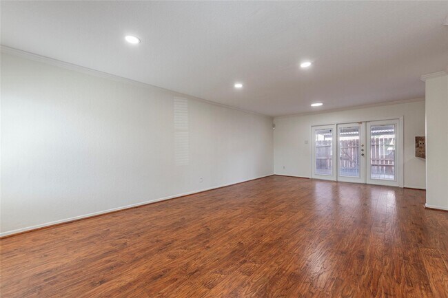 Foto del edificio - 1456 Silverpines Rd