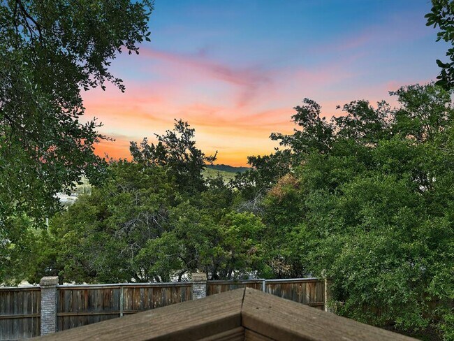 Foto del edificio - 6010 Long Champ Ct