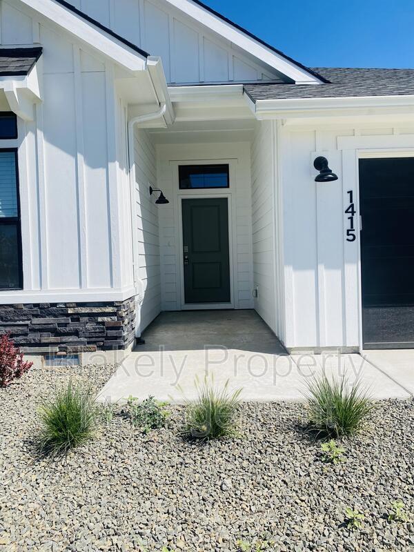 Building Photo - 1415 Carrol Town Wy