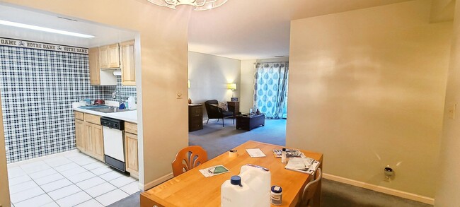 Foto del edificio - Condo at North Shore Club, walk to ND Campus!