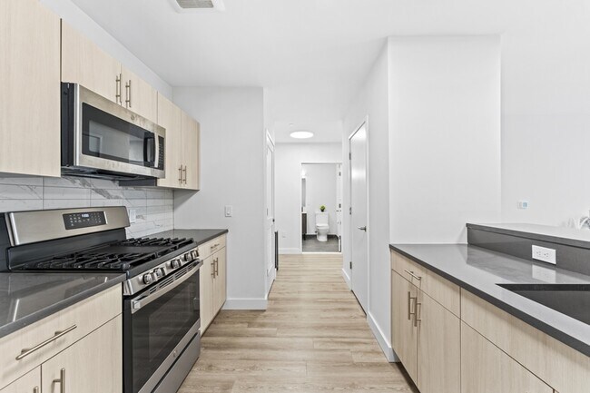 Building Photo - 416 Highland Ave