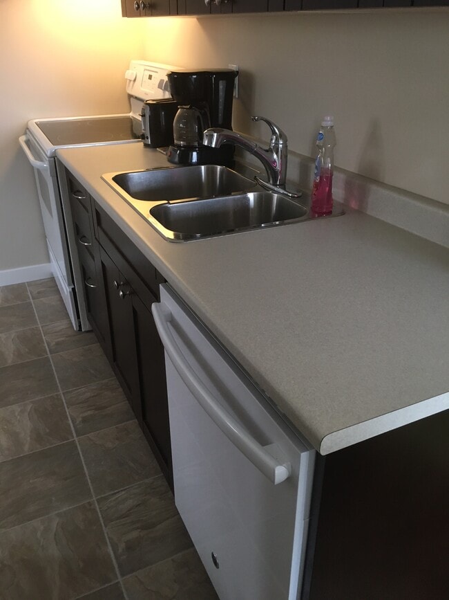 Photo du bâtiment - 1282 Bentien Rd