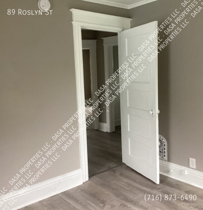 Building Photo - 89 Roslyn House - 4 Bed / 1 Bath