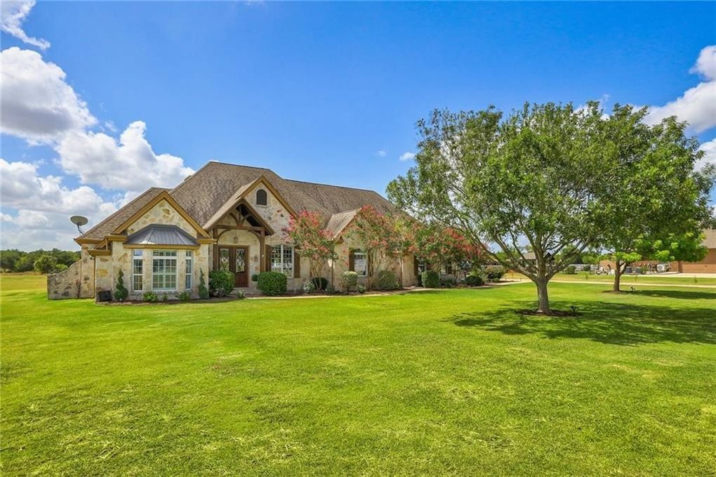 290 Courtnee's Way, TX 78626 House Rental in