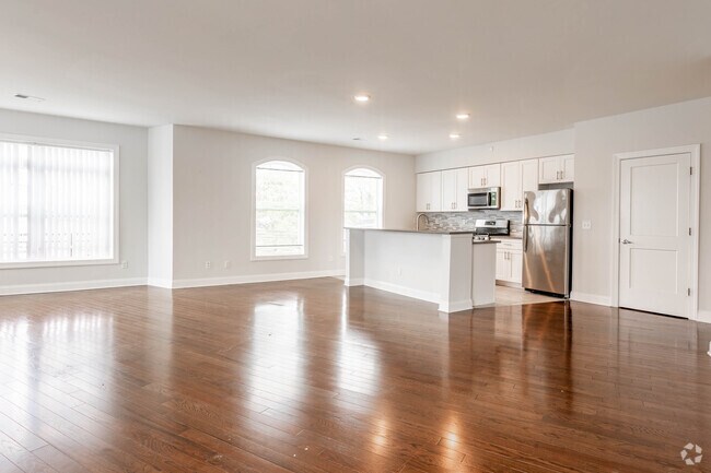 2HAB, 3BA con estudio - 1,864 pies cuadrados - Sala de estar - The Parker