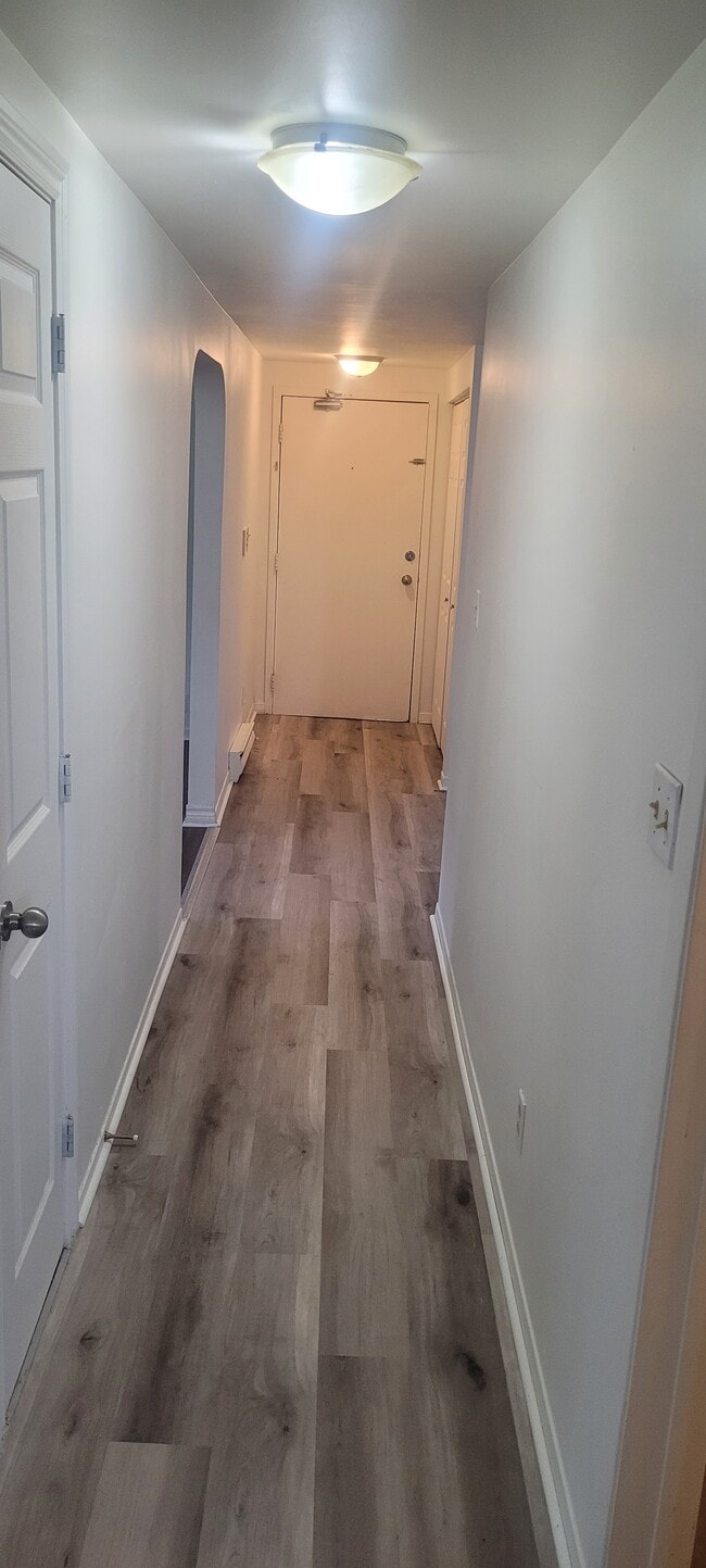 Building Photo - Comfortable Unit for Rent