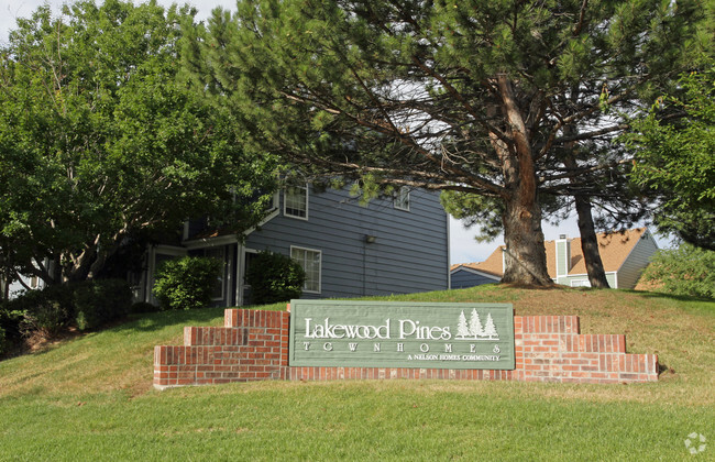 Signage - Lakewood Pines Townhomes