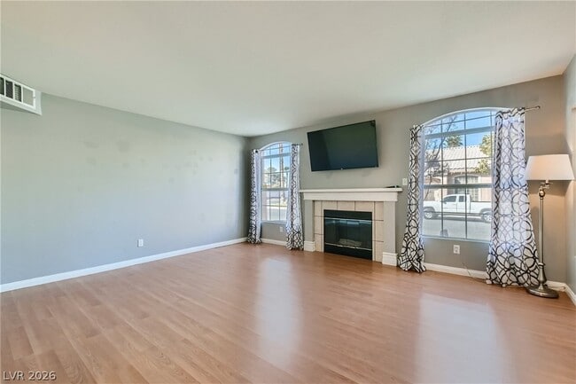 Foto del edificio - 8473 Sewards Bluff Ave