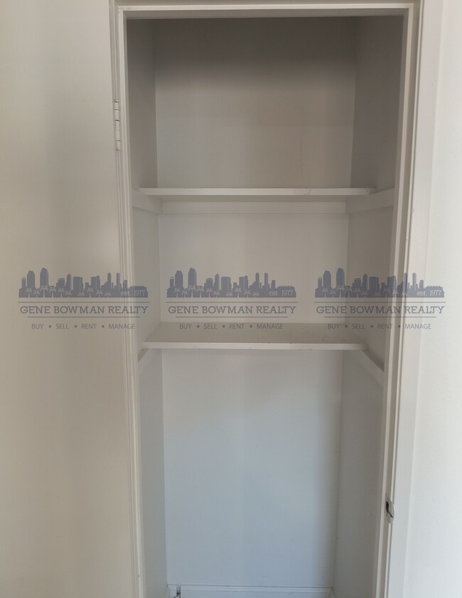 Foto del edificio - Charming 4-bedroom, 2-bathroom home located in the heart of San Diego